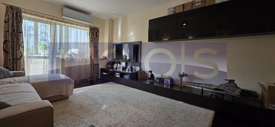 Apartament cu 4 camere decomandat, mobilat în Decebal