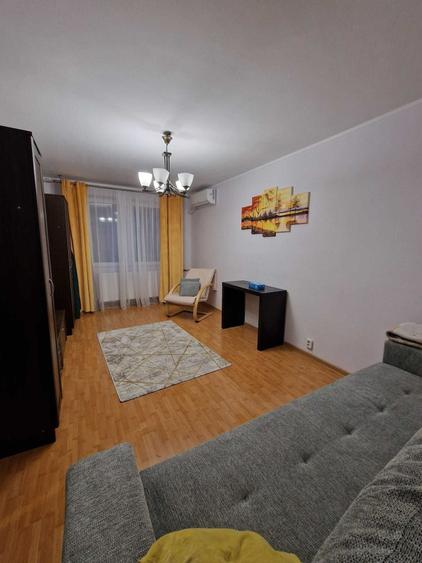 Apartament cu 2 camere decomandat în Runcu