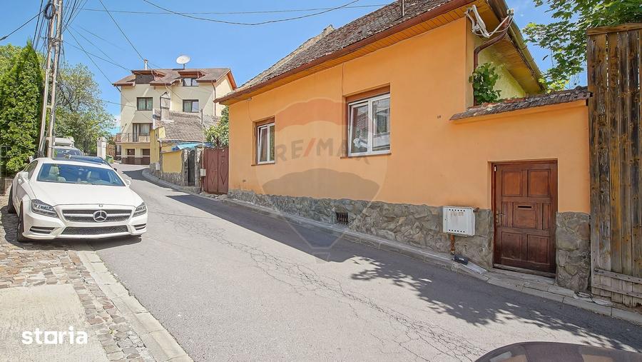 Casă cu 2 camere semidecomandat cu Teren 151 Mp în Bartolomeu