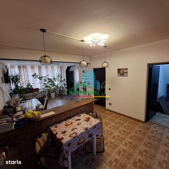 Casă cu 4 camere în Central