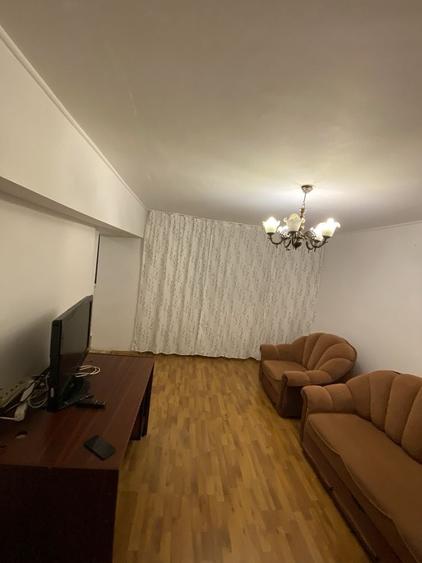 Apartament cu 3 camere decomandat în Basarabia