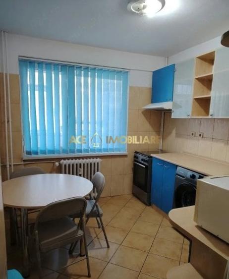 Apartament cu 2 camere decomandat, mobilat în Titan