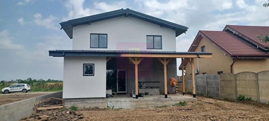 Casă cu 5 camere cu Teren 435 Mp în Săbăreni