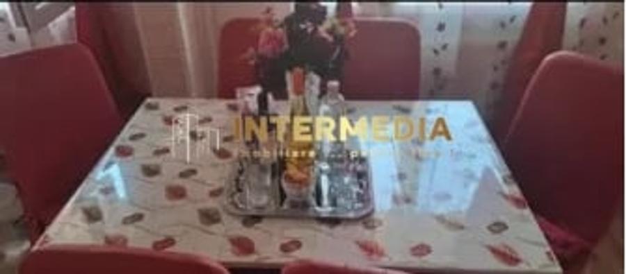 Apartament cu 2 camere decomandat, mobilat în Cetate