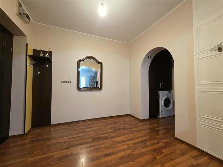 Apartament cu 2 camere decomandat în Metalurgie