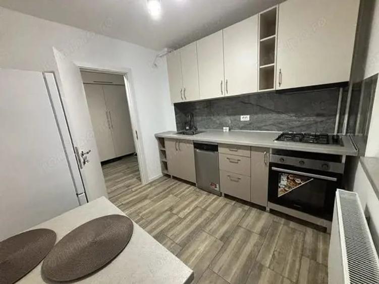 Apartament cu 2 camere decomandat în Sebastian