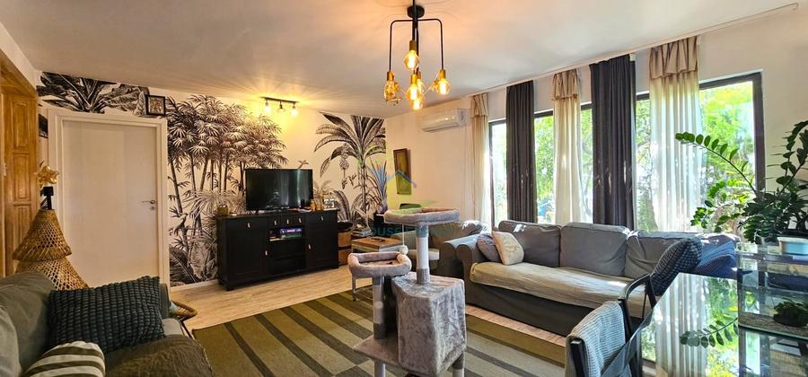 Casă individuală cu 6 camere cu Teren 700 Mp în Corbeanca