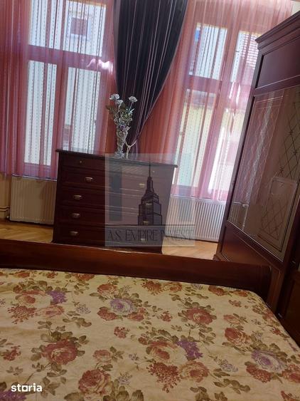 Apartament cu 4 camere în Centrul Istoric