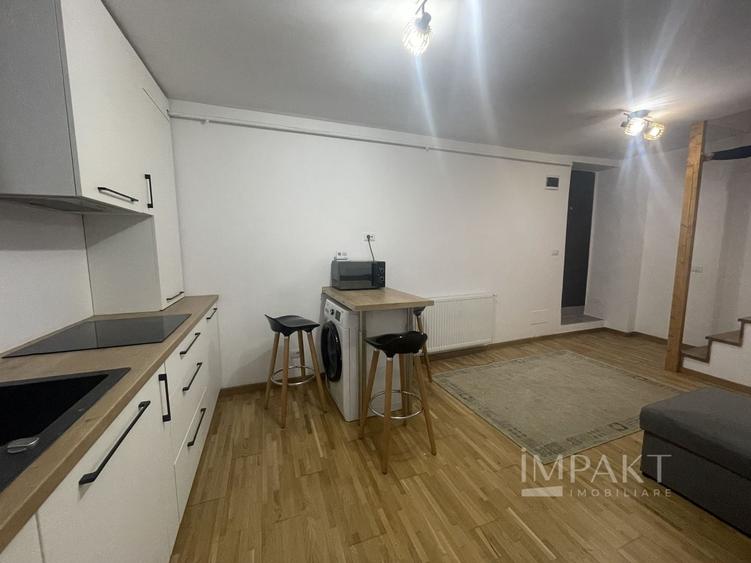 Apartament cu 3 camere semidecomandat, mobilat în Ultracentral