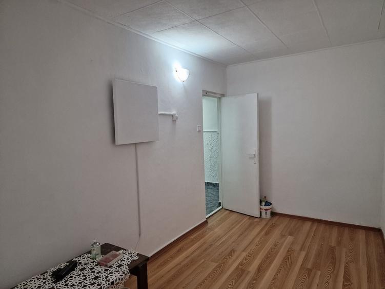 Apartament cu 2 camere decomandat în Exterior Vest