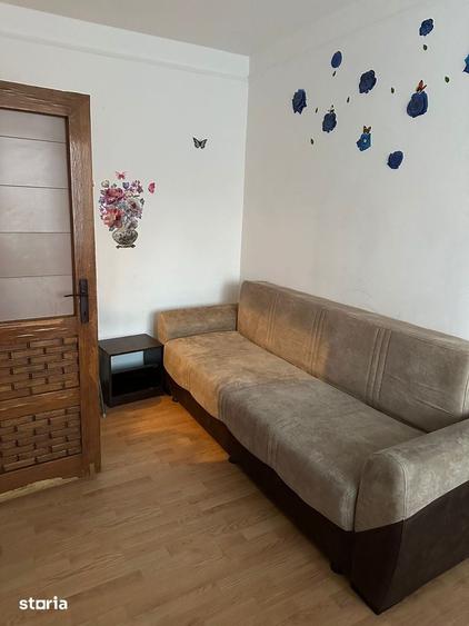 Apartament cu 2 camere nedecomandat în Podu Roș