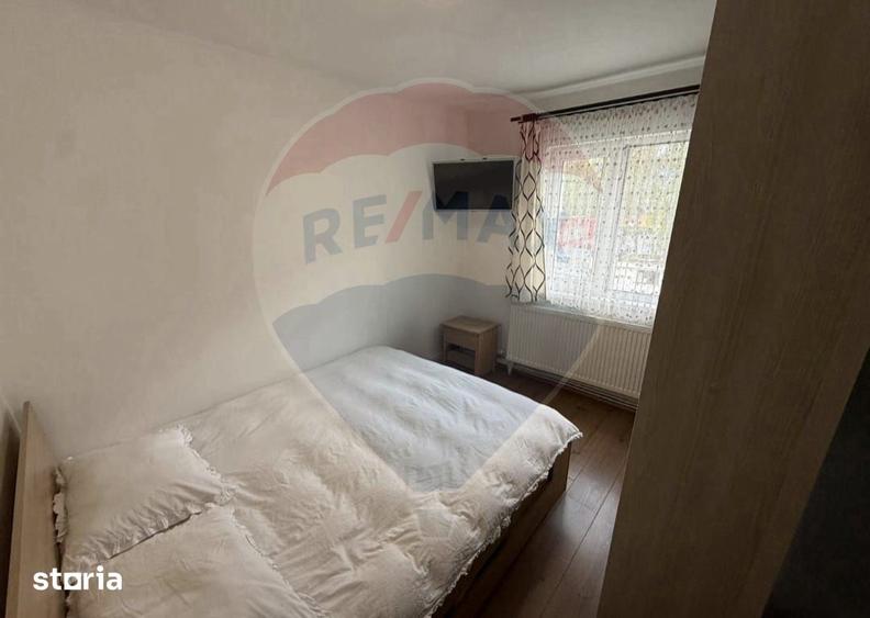 Apartament cu 3 camere semidecomandat, mobilat în Electroprecizia