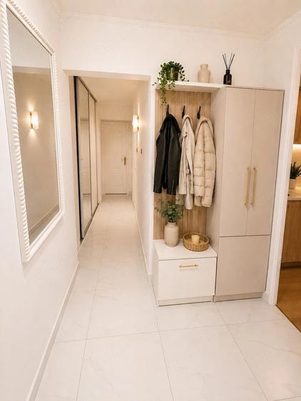 Apartament cu 3 camere decomandat în Titan
