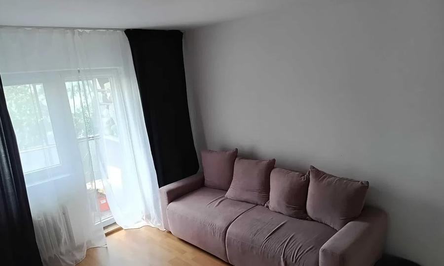 Apartament cu 2 camere decomandat, mobilat în Berceni