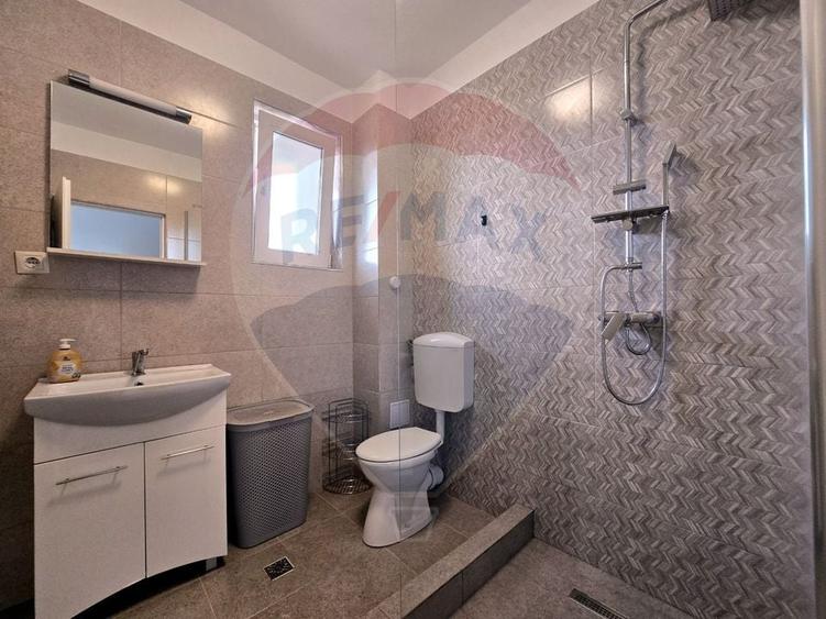 Apartament cu 2 camere, mobilat în Florești