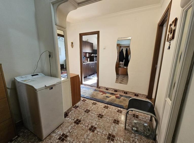 Apartament cu 2 camere decomandat în Traian