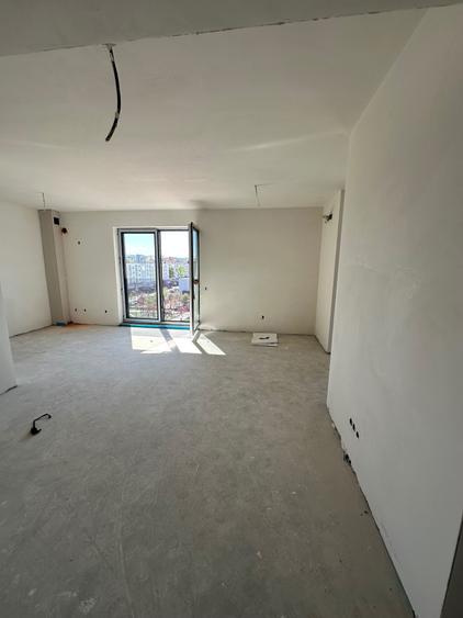 Apartament cu 2 camere decomandat în Între Lacuri