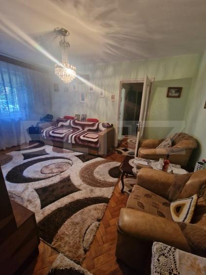 Apartament cu 2 camere semidecomandat, mobilat în Universității