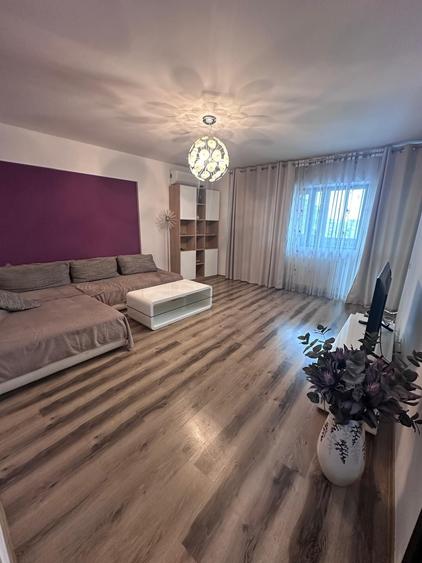 Apartament cu 2 camere semidecomandat, mobilat în Sebastian