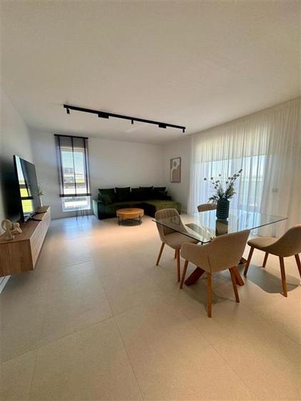 Apartament cu 2 camere decomandat, mobilat în Păulești