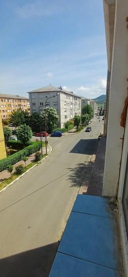 Garsonieră decomandată în Central