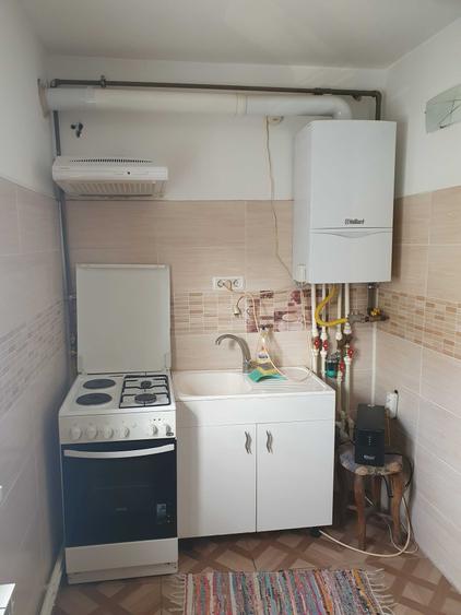 Apartament cu 2 camere semidecomandat în Tărtășești
