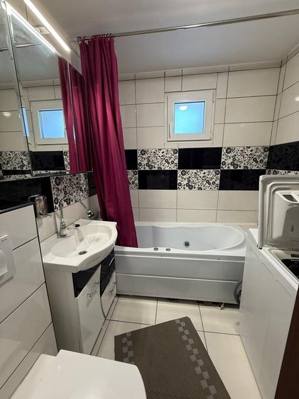 Apartament cu 4 camere semidecomandat, mobilat în Gorjului