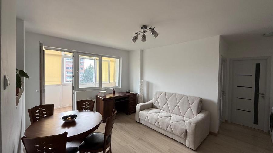 Apartament cu 2 camere semidecomandat, mobilat în Unirii