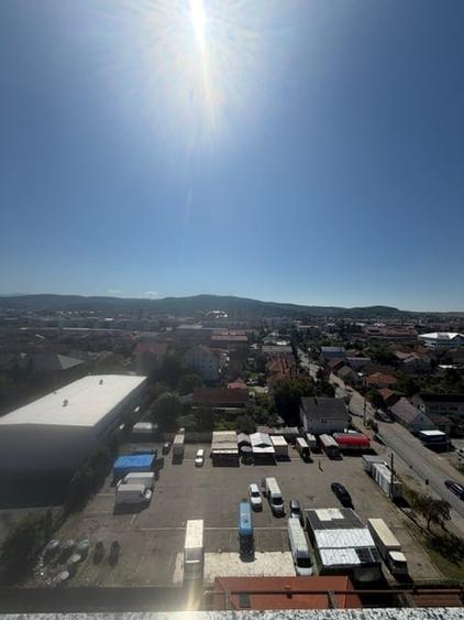 Apartament cu 3 camere decomandat în Decebal