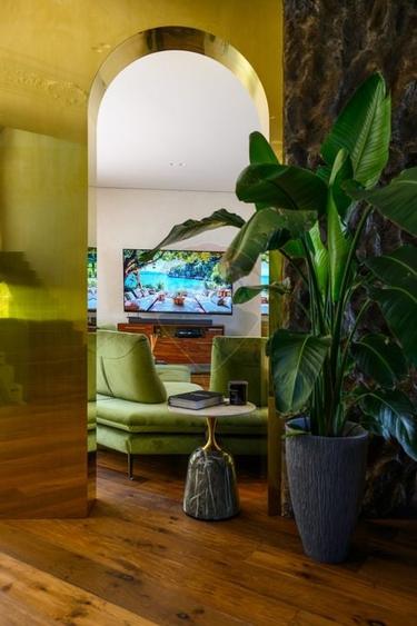 Casă individuală cu 7 camere cu Teren 1140 Mp în Făget