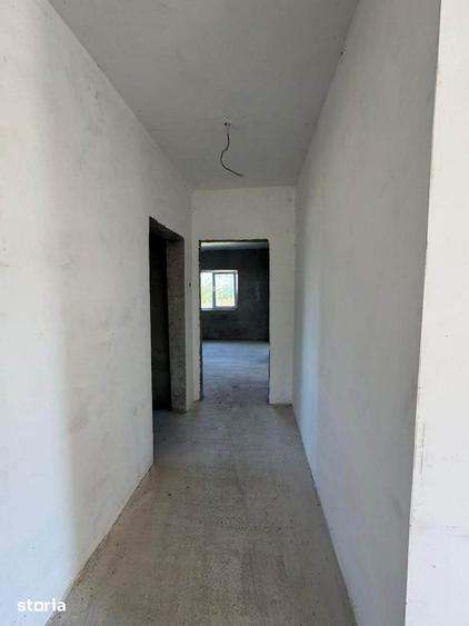Casă cu 6 camere cu Teren 900 Mp în Central