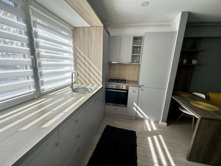 Apartament cu 2 camere semidecomandat în Exterior Vest