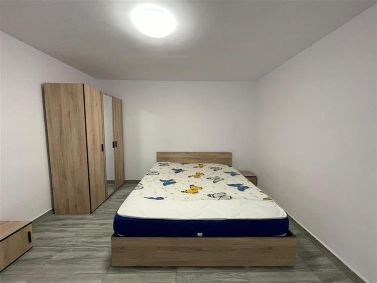 Casă individuală cu 3 camere cu Canalizare în Monumentului