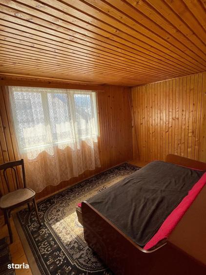 Casă cu 5 camere cu Teren 1045 Mp în Central