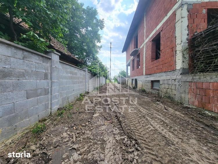 Casă cu 10 camere cu Teren 1154 Mp în Freidorf