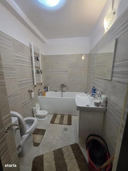 Apartament cu 3 camere decomandat în 1 Decembrie 1918
