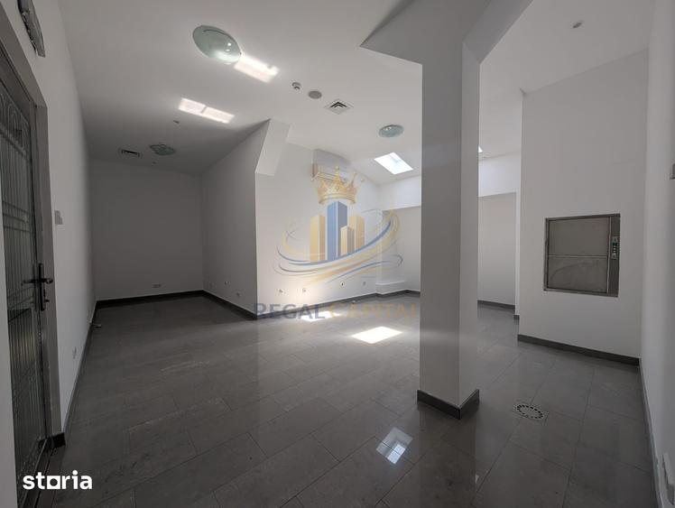 Spațiu comercial, de 472 mp, în Băneasa