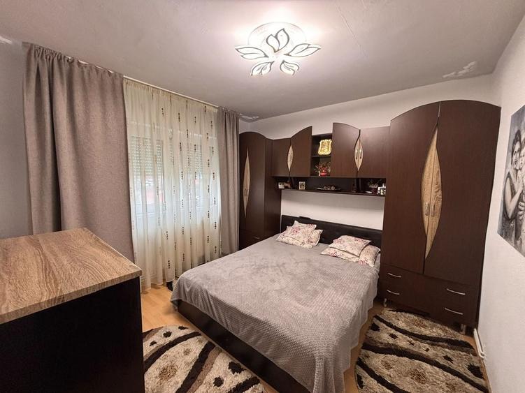 Apartament cu 2 camere în Vasile Aaron