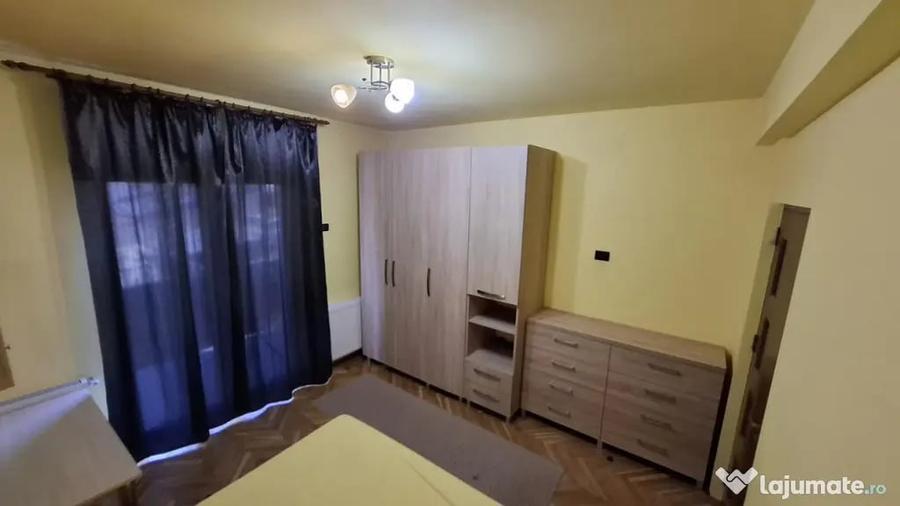 Casă cu 4 camere cu Teren 120 Mp în 1 Mai