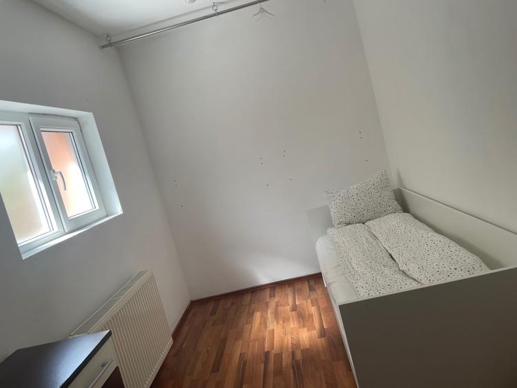 Casă cu 3 camere în Central