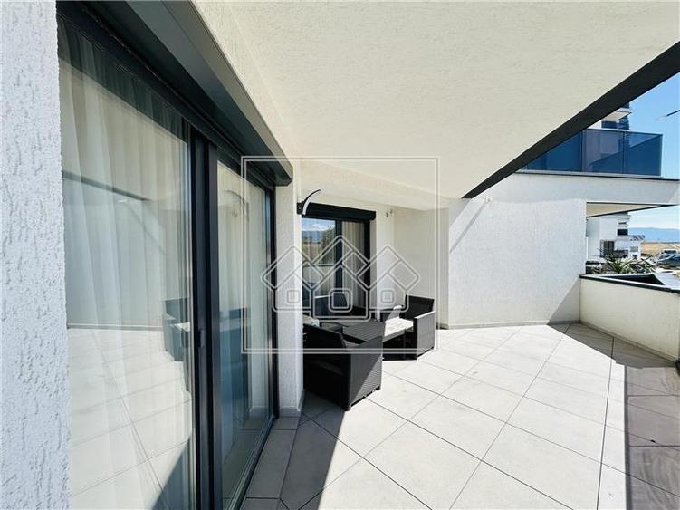 Apartament cu 2 camere decomandat în Exterior Sud