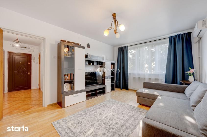 Apartament cu 3 camere decomandat în Titan