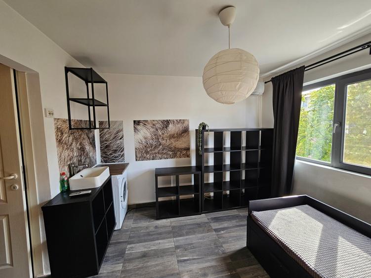 Garsonieră decomandată în Complex Studențesc