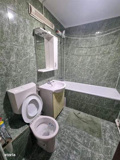 Apartament cu 2 camere decomandat în 1 Mai