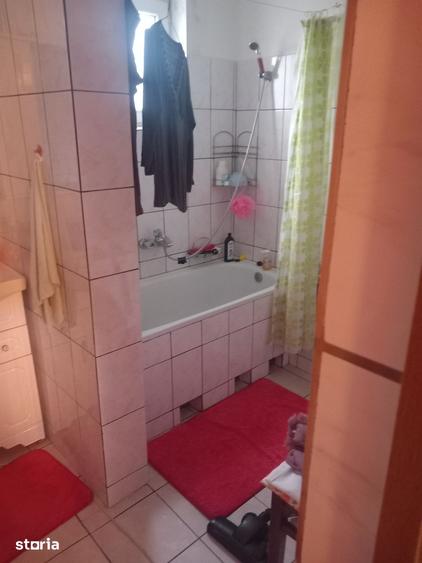 Casă cu 4 camere cu Teren 350 Mp în Ceuaș