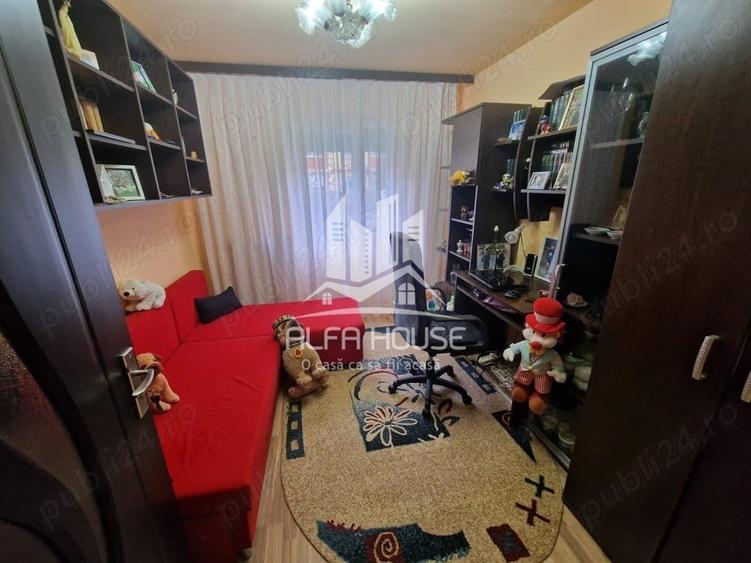 Apartament cu 3 camere semidecomandat în Govândari