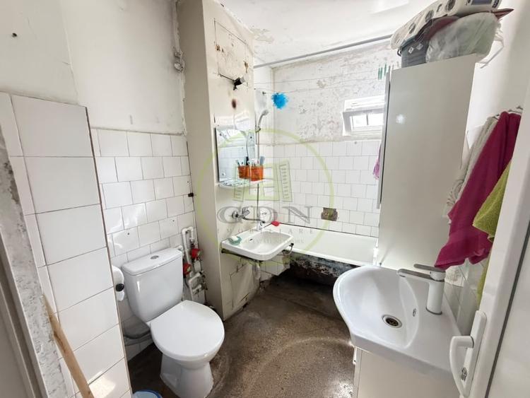 Apartament cu 2 camere decomandat în Cornitoiu