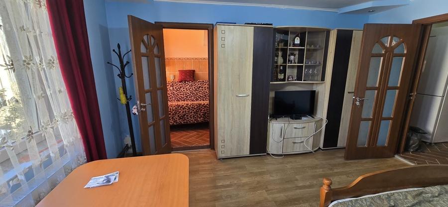 Garsonieră decomandată în Central