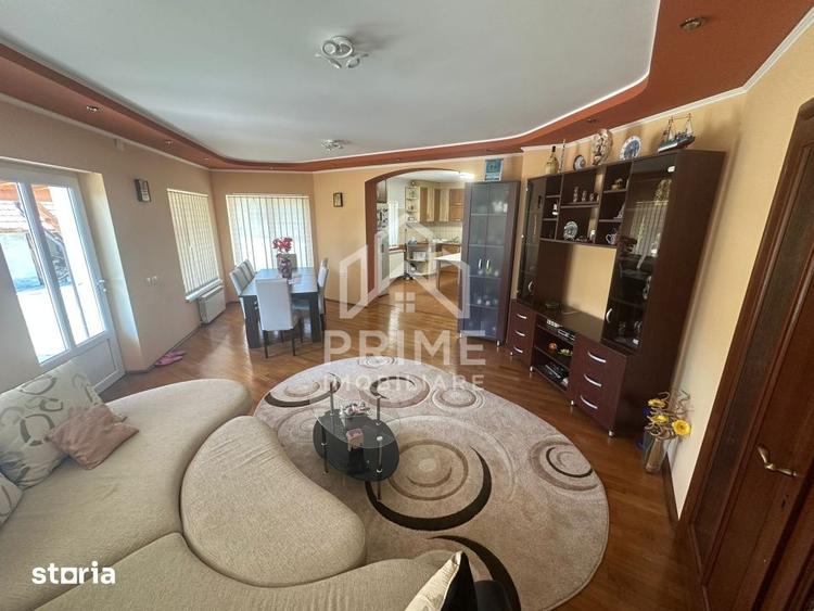 Casă cu 6 camere cu Teren 3100 Mp în Sebeș