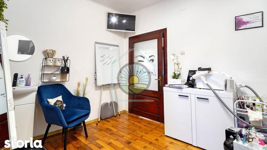 Casă cu 3 camere decomandat cu Canalizare în Florilor